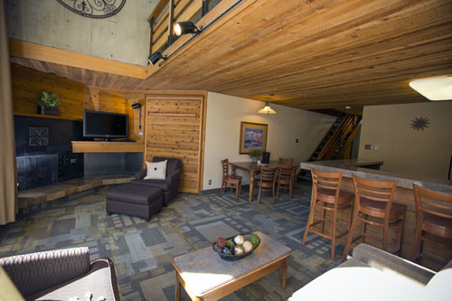 Suite photos- Iron Blosam